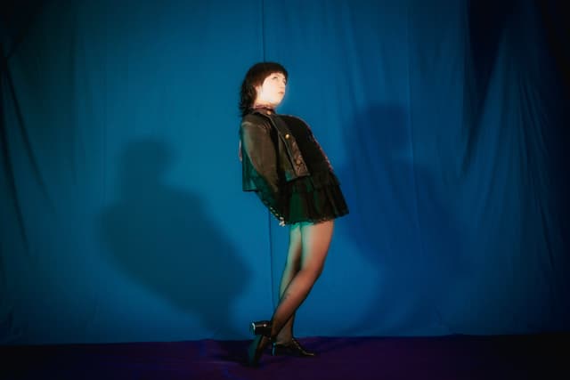 Innuendo - Makeshift Photo Studio